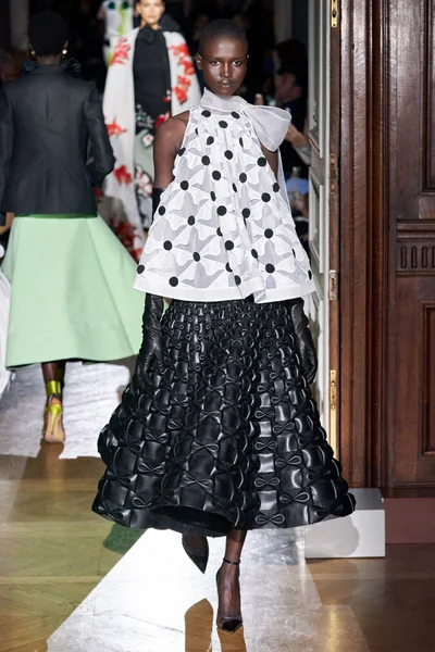 Look 8